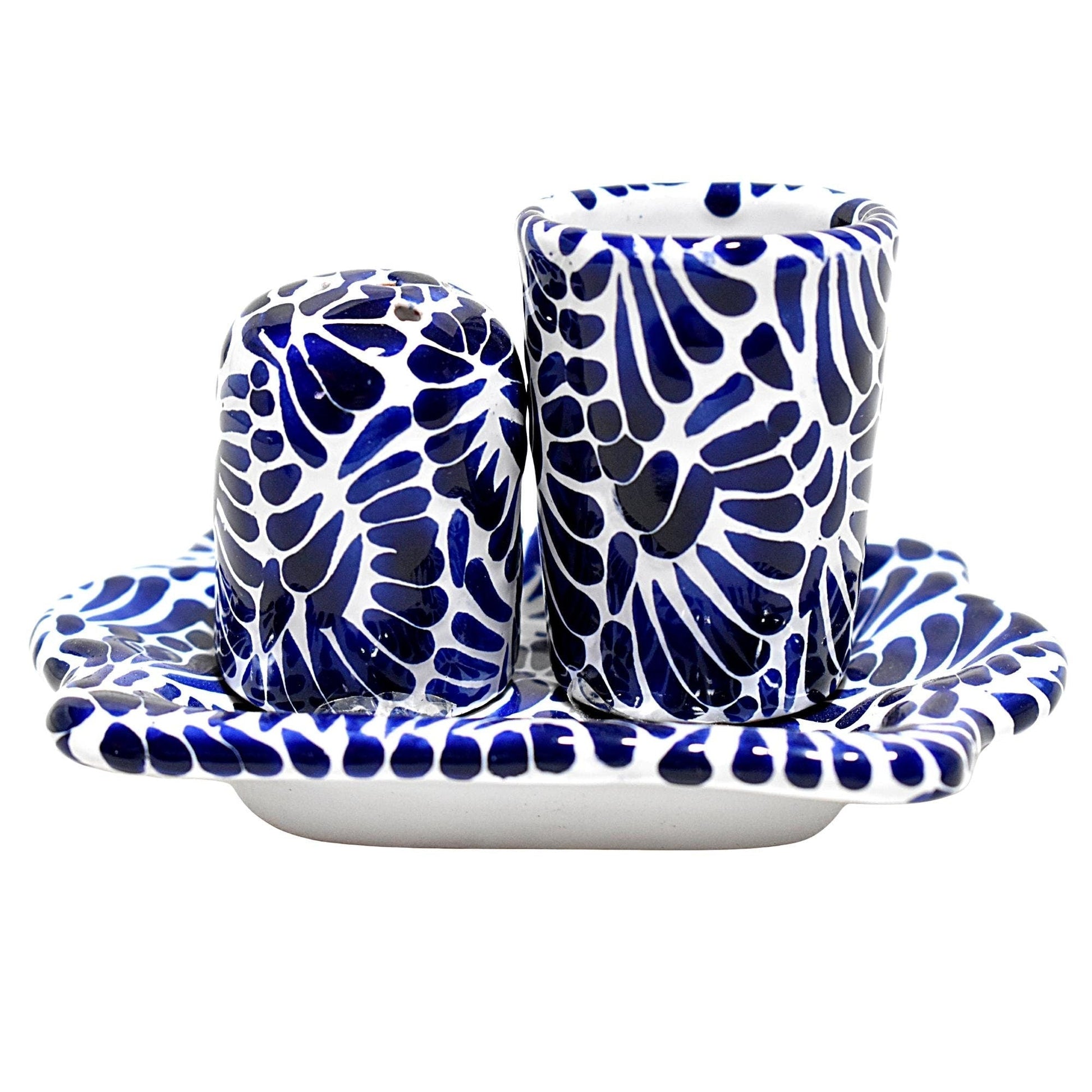 Set de Tequilero & Salero con Bandeja | Cerámica de Talavera Poblana (Azul Sobre Blanco, 2 Oz.) - MAREY -