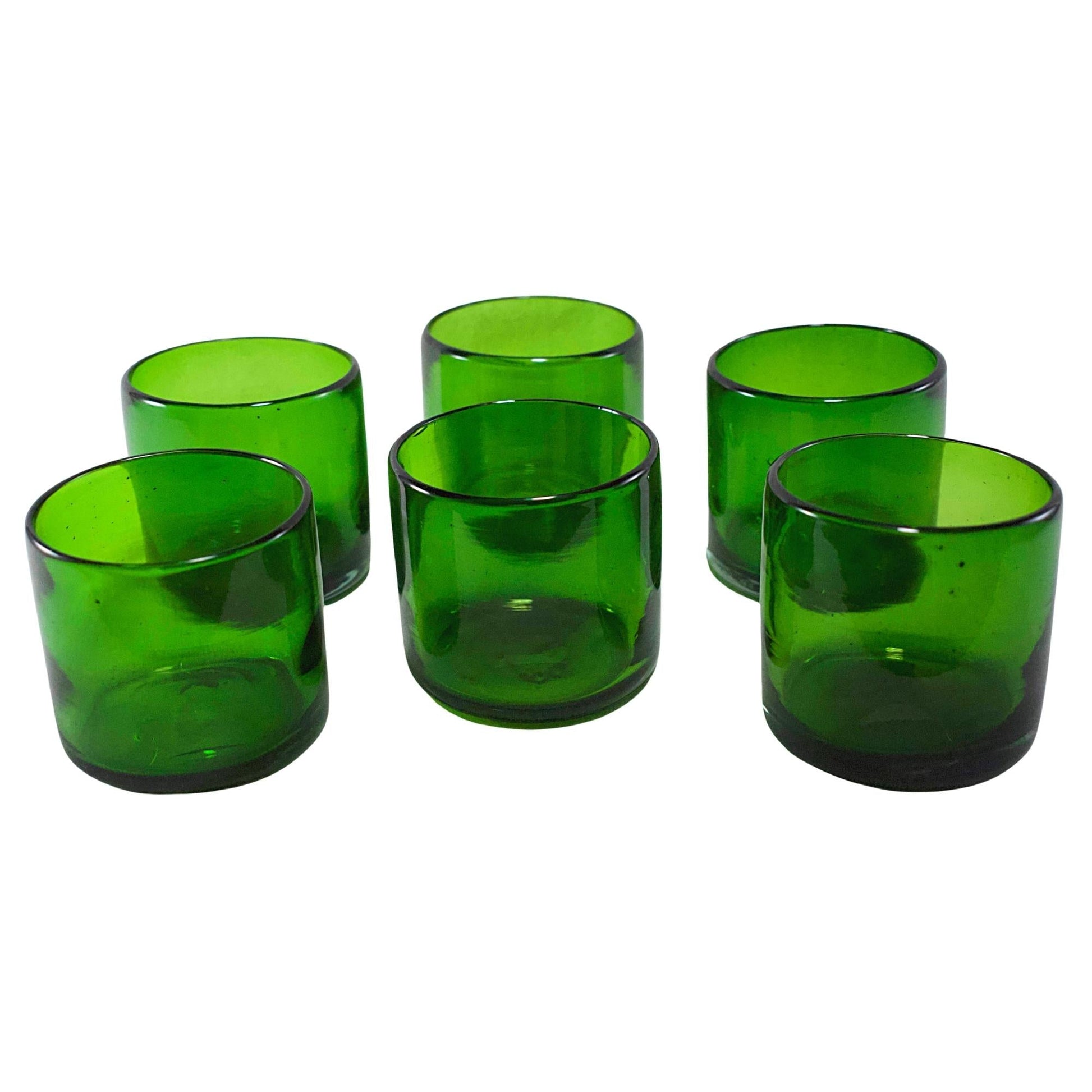 https://www.marey.com.mx/cdn/shop/products/vasos-vidrio-soplado-set-de-6-piezas-hechos-artesanalmente-en-mexico-verde-solido-old-fashioned-8-oz-mareyhomegoods-716435.jpg?v=1692962691&width=1946